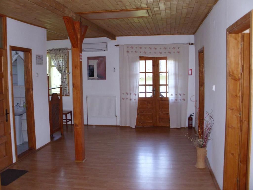Дома для отпуска Vila Roseta Cărbunari-43